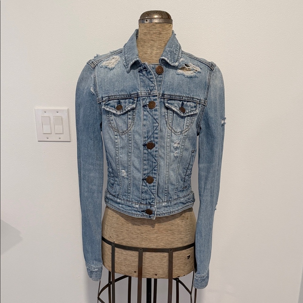American Eagle- Denim Jean Jacket - Aztec Embroidered Distressed Size Small